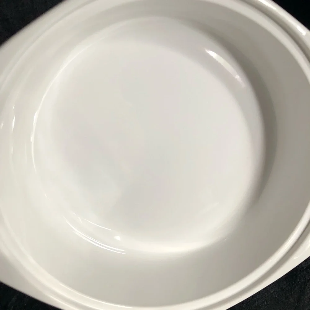 Mikasa Fire & Ice Strawberries Covered Casserole 3/4 Quart Dish
